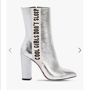 Havva “Cool Girls Don’t Sleep” Boots